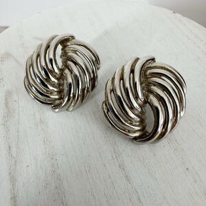 Napier VTG Earrings Retro Swirl Shell Style Clip On Silver Tone Retro